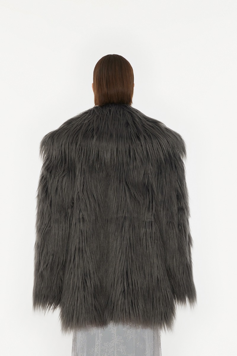 rotate_aw24_ecomm_shoot_12344.jpg