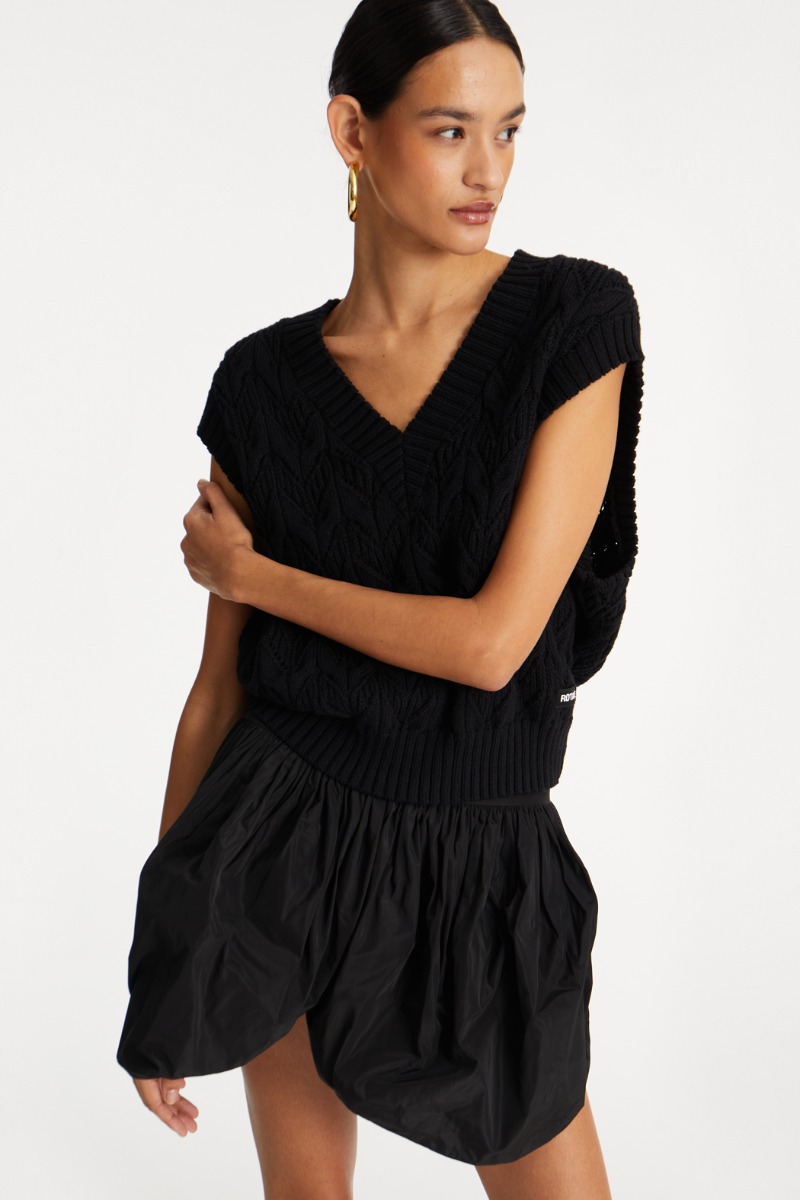ミニスカート ROTATE FW25 'Mini Balloon' skirt (114371100 100) ROTATE Birger Christensen MINI BALLOON SKIRT Black | BSTN Store